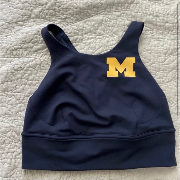 University of Michigan Lululemon Wunder Train Sports Bra size 6 - Picture 1 of 5